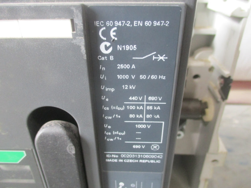 KLOCKNER MOELLER IZMH2-V2500 1000V 2500A (AS PICTURED) UNMP