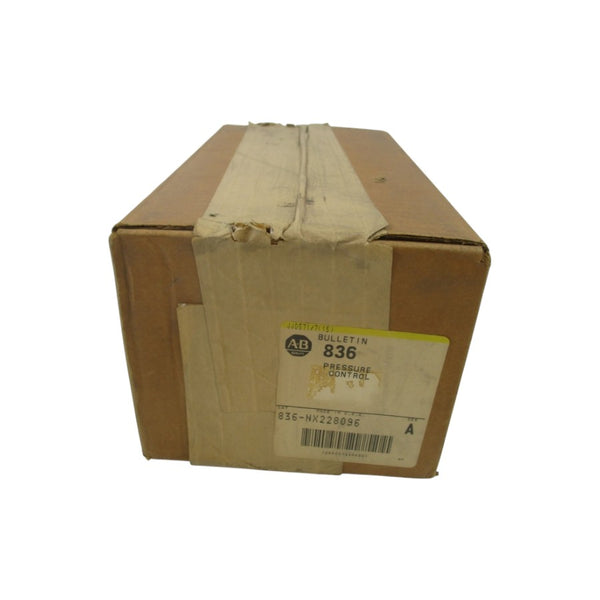 ALLEN BRADLEY 836-NX228096 SER. A (BR/YL) NSFS