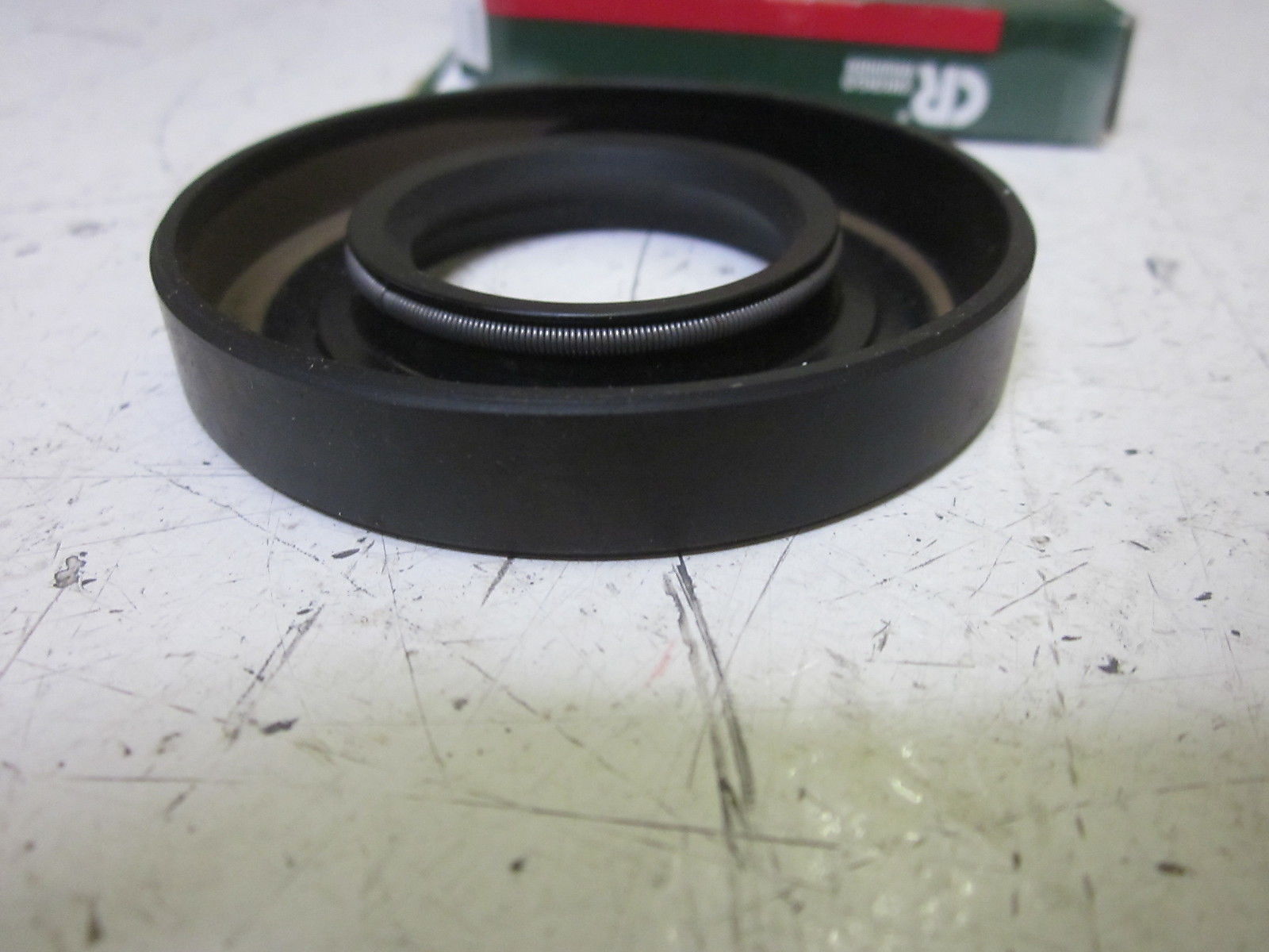 CHICAGO RAWHIDE 14000 OIL SEAL CR 35X72X12 HMS4 R NSMP