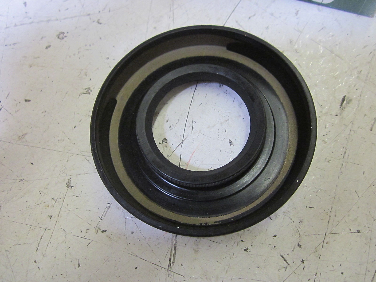 CHICAGO RAWHIDE 14000 OIL SEAL CR 35X72X12 HMS4 R NSMP