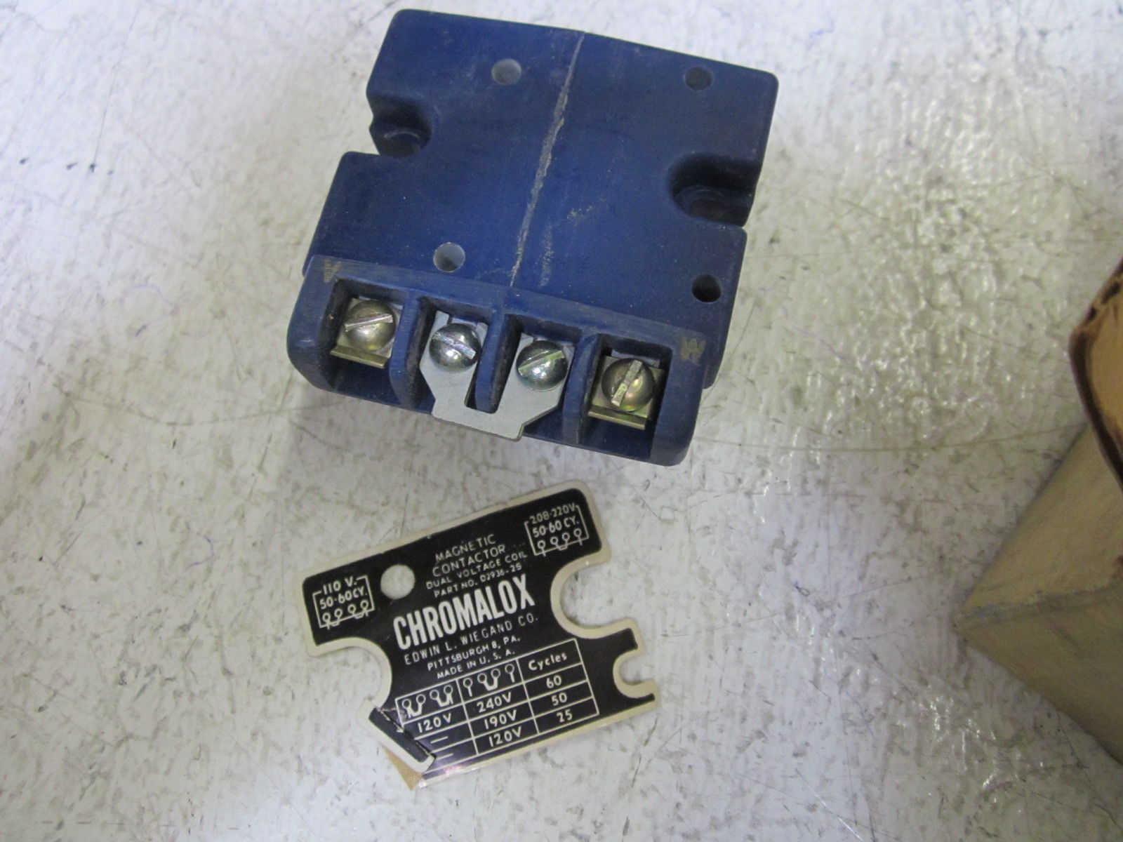 CHROMALOX D2936 208/220V CONTACTOR UNMP