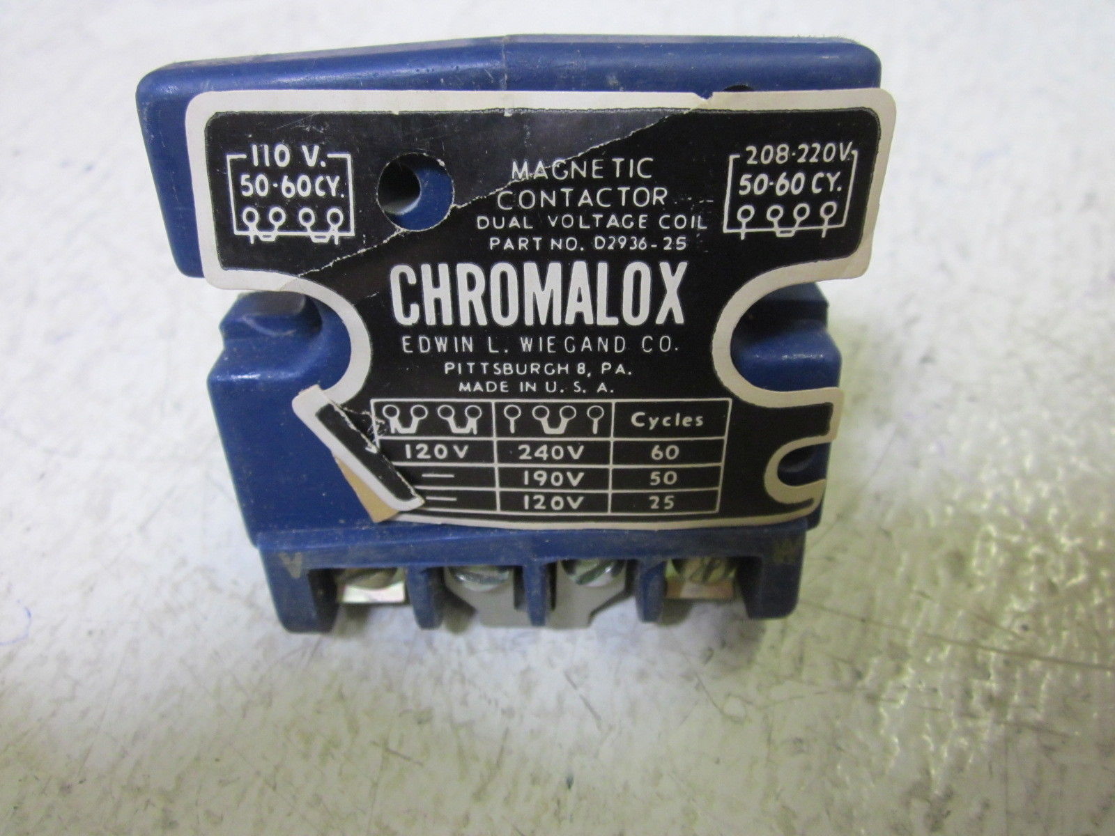 CHROMALOX D2936 208/220V CONTACTOR UNMP