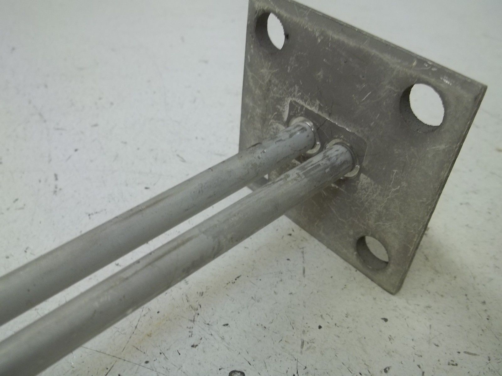 CHROMALOX TG1403 (AS PICTURED)UNMP