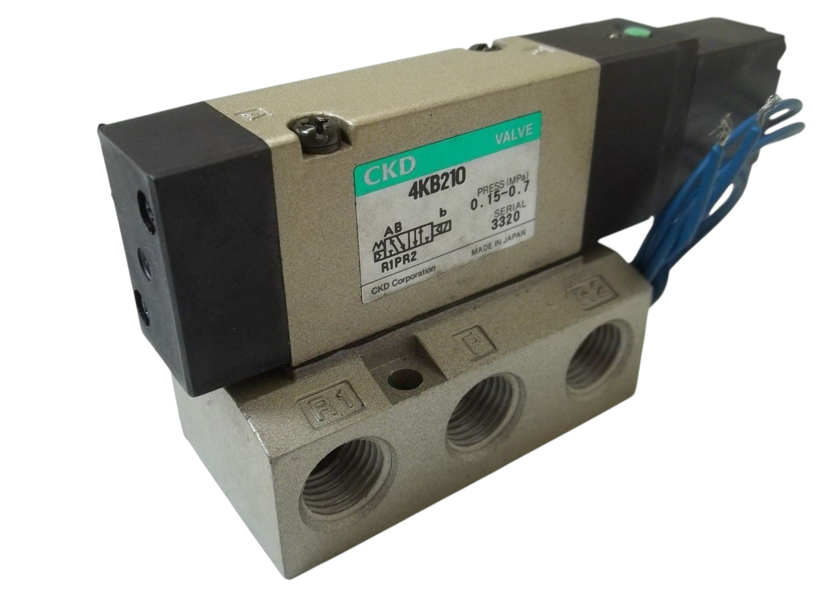 CKD CORPORATION 4KB210 PNEUMATIC VALVE UNMP