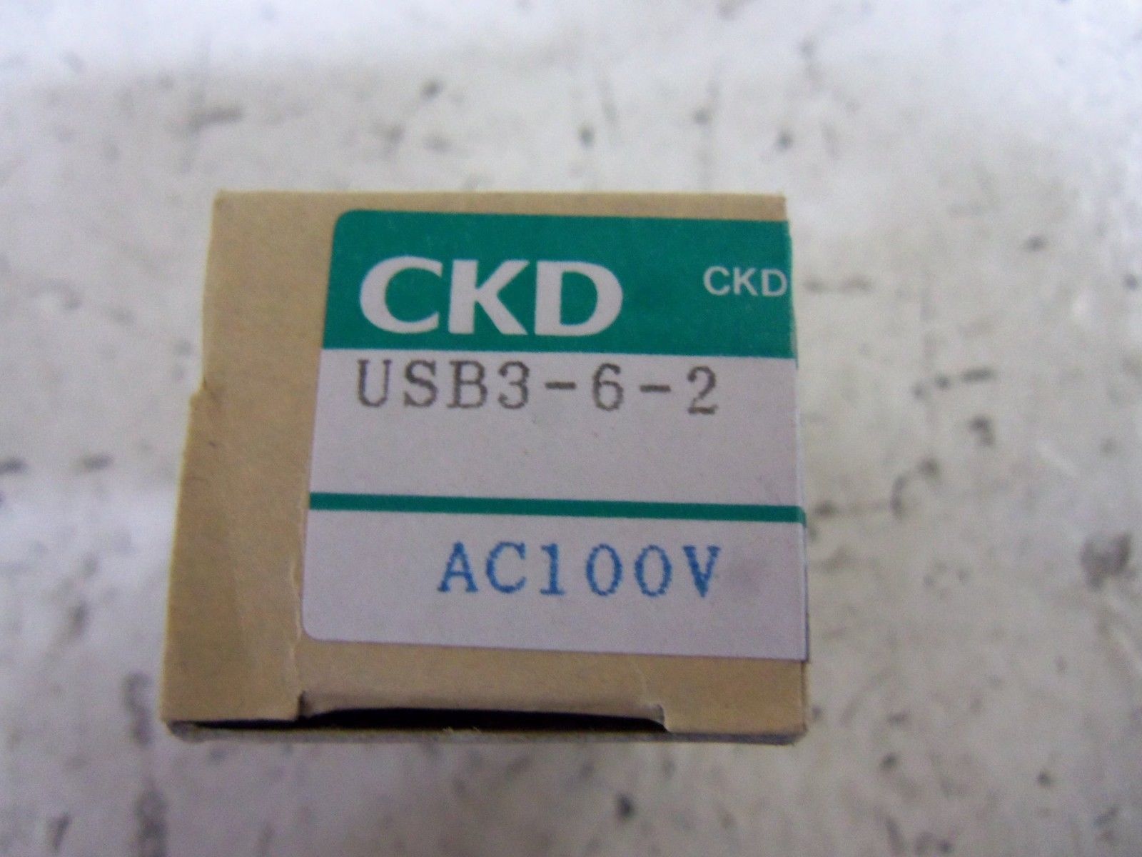 CKD USB3-6-2 SOLENOID VALVE NSMP