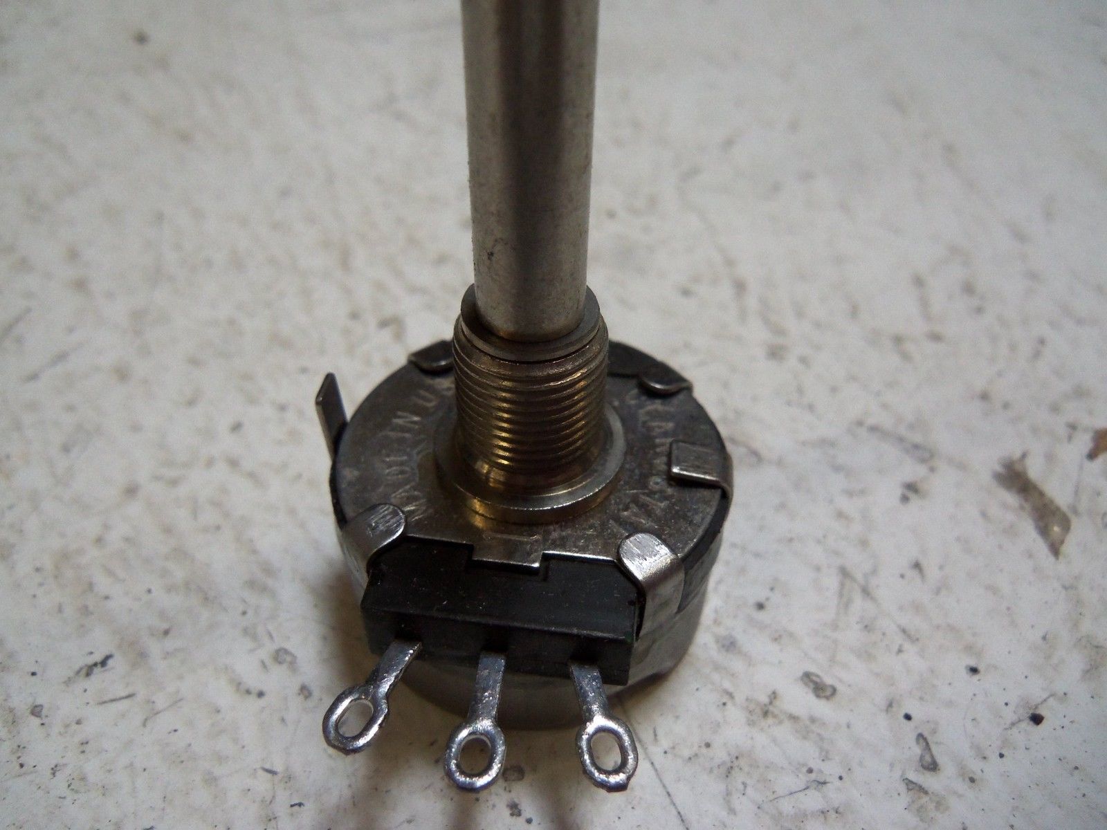 CLAROSTAT 380C1 POTENTIOMETER 1 MEG NSMP