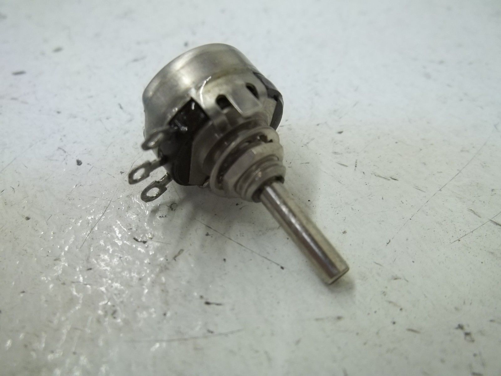CLAROSTAT 381-N POTENTIOMETER 10000 OHMS NSMP