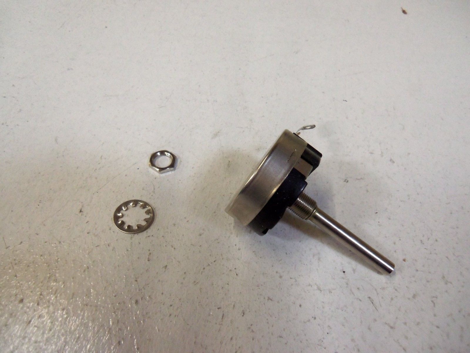 CLAROSTAT POTENTIOMETER 58C120K NSMP