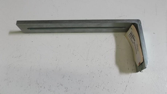 CLIPPING MOUNT 124-06-070 *NEW NO BOX*