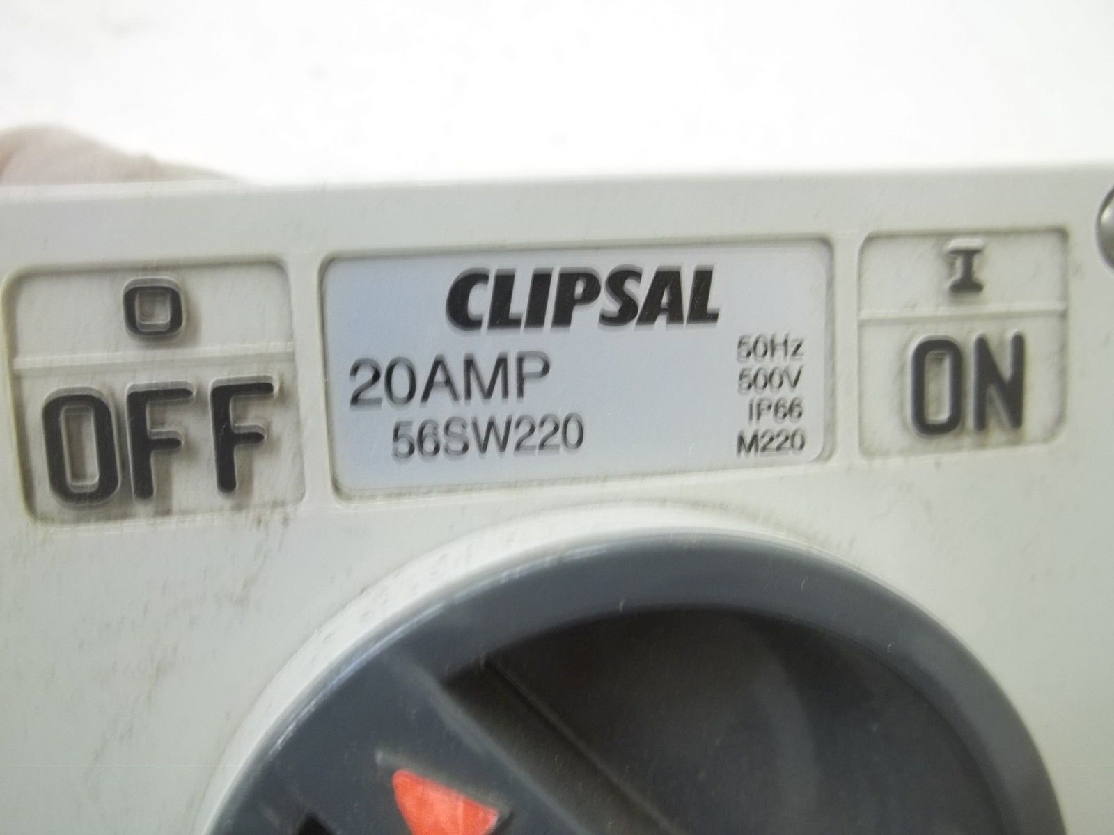 CLIPSAL 56SW220 PLUG SWITCH UNMP