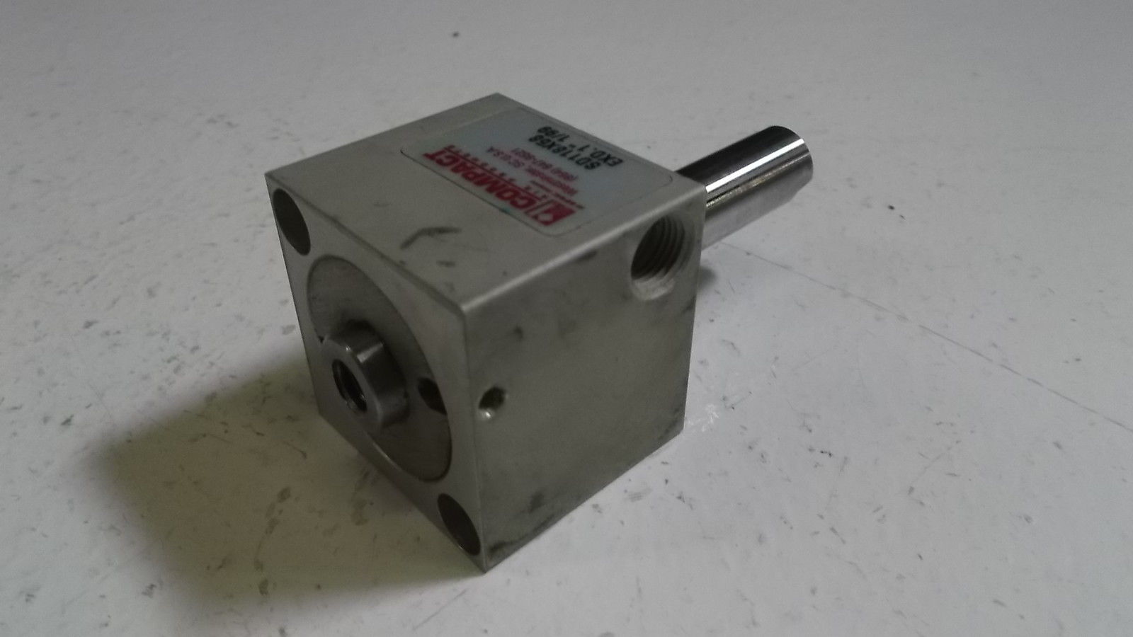 COMPACT AIR PRODUCT CYLINDER SD118X58 UNMP