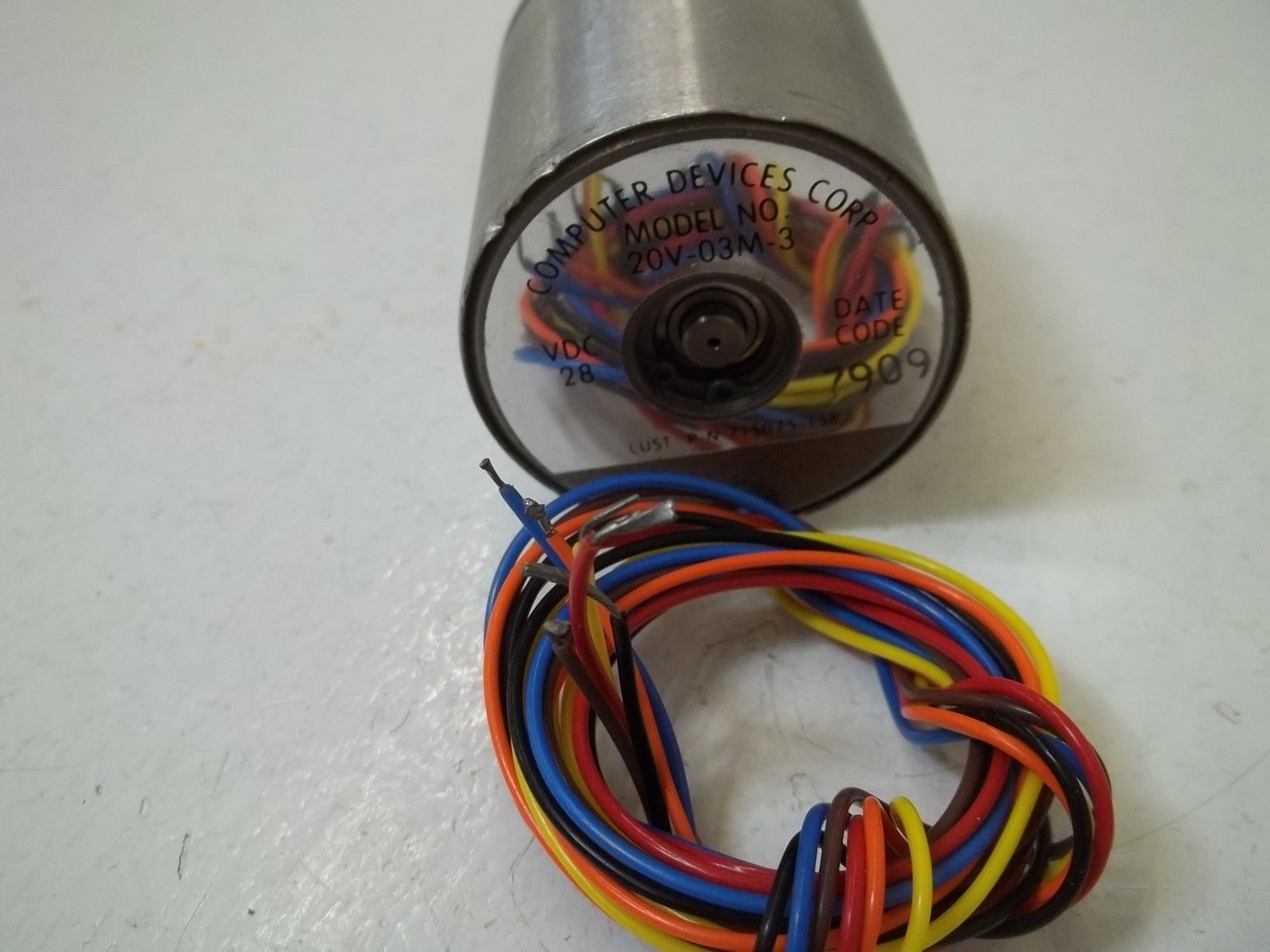 COMPUTER DEVICES CORPORATION 20V-03M-3 MOTOR 28VDC UNMP