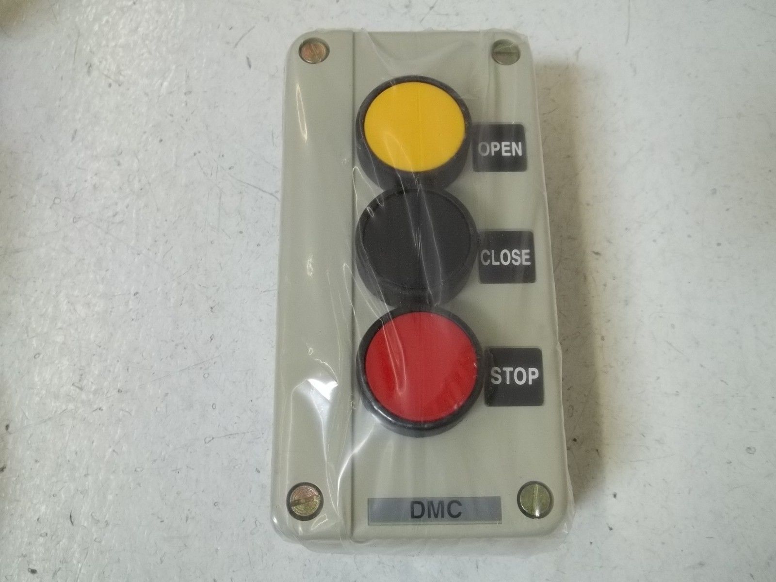 CONTROL STATION RC3PY1B1R2 NSMP