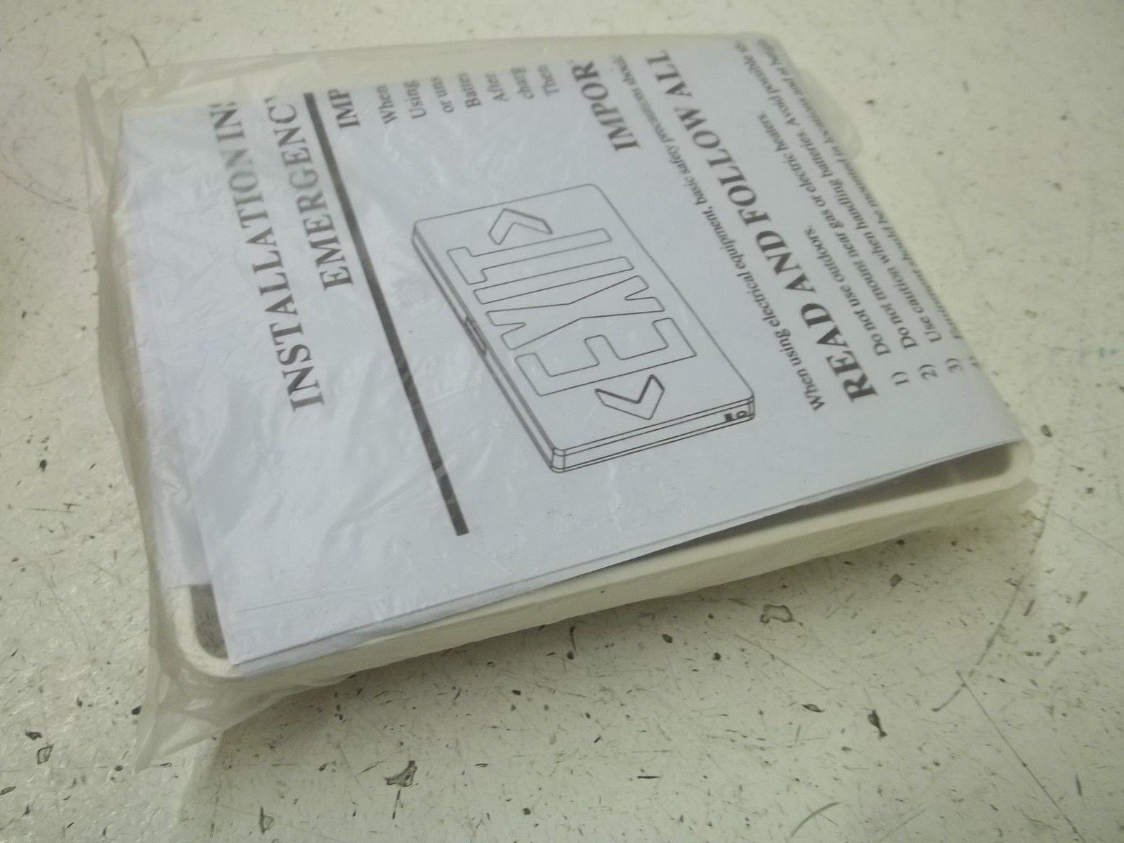 COOPER AP70R EXIT SIGN 120/277V (AS PICTURED) *NEW IN BOX*