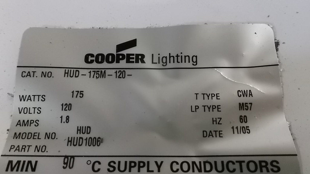 COOPER HUD-175M-120 LIGHT FIXTURE UNMP