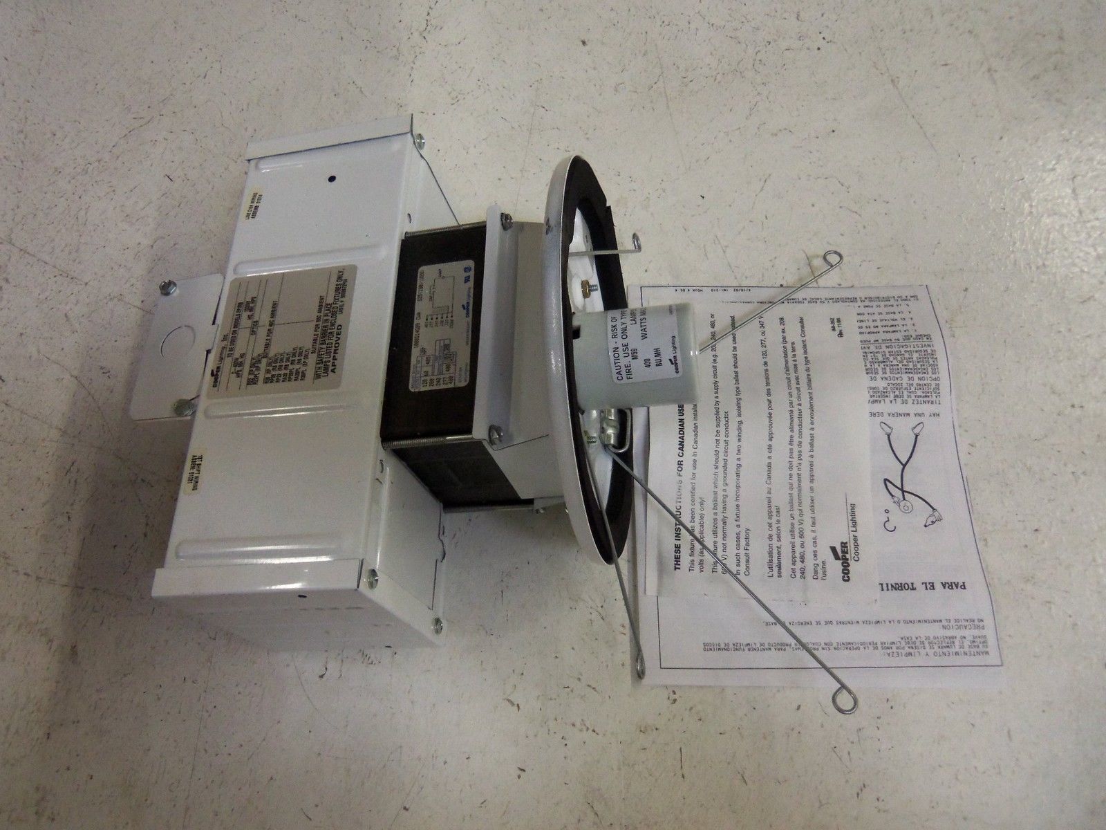 COOPER MHEP-22/28-400-5T BALLAST LAMP IS NOT INCLUDED NSMP