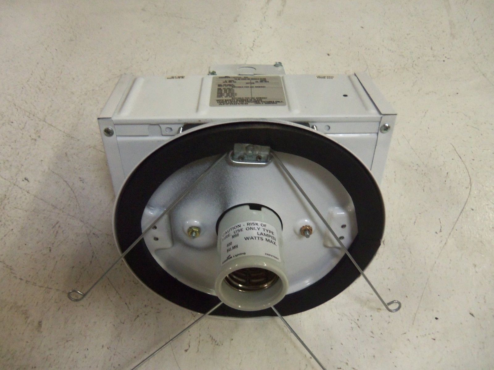 COOPER MHEP-22/28-400-5T BALLAST LAMP IS NOT INCLUDED NSMP