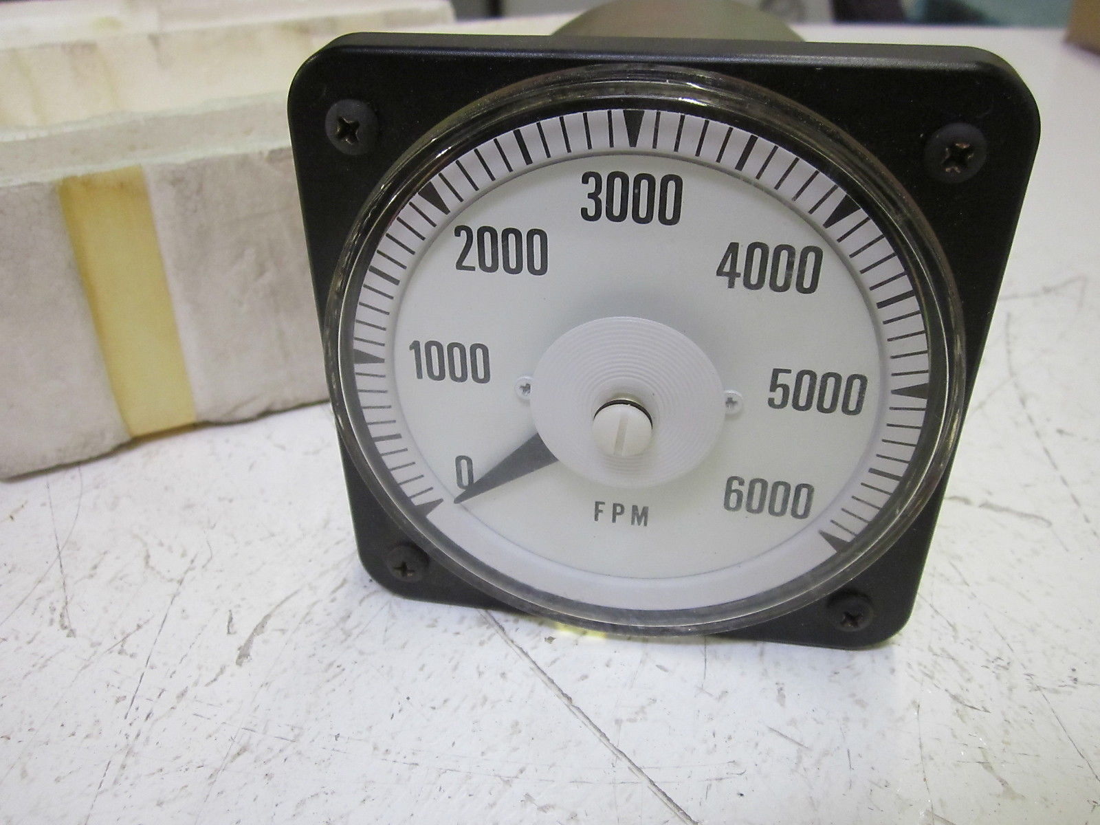 CROMPTON DB40 METER MASTER 0-600FPM UNMP