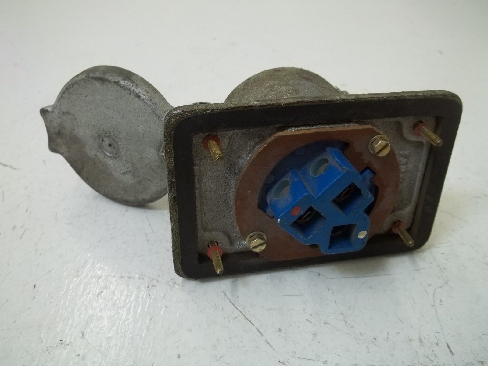 CROUSE-HINDS AR-331 UNMP