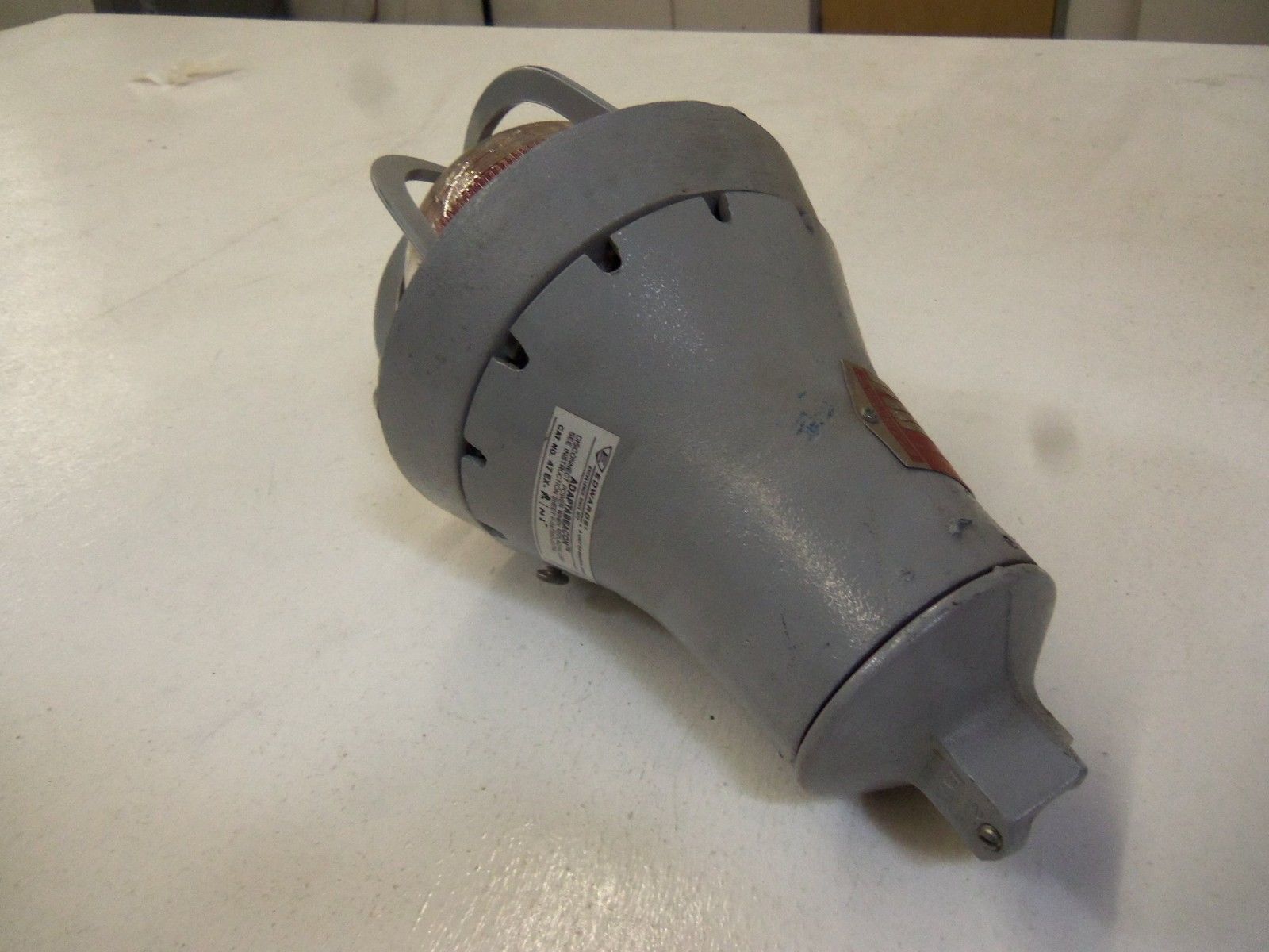 CROUSE-HINDS EVA 215M64 UNMP