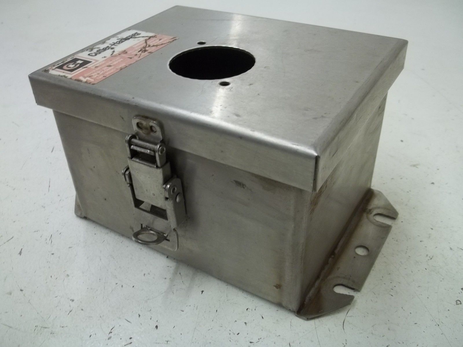 CUTLER HAMMER DR361UW DISCONNECT SWITCH UNMP