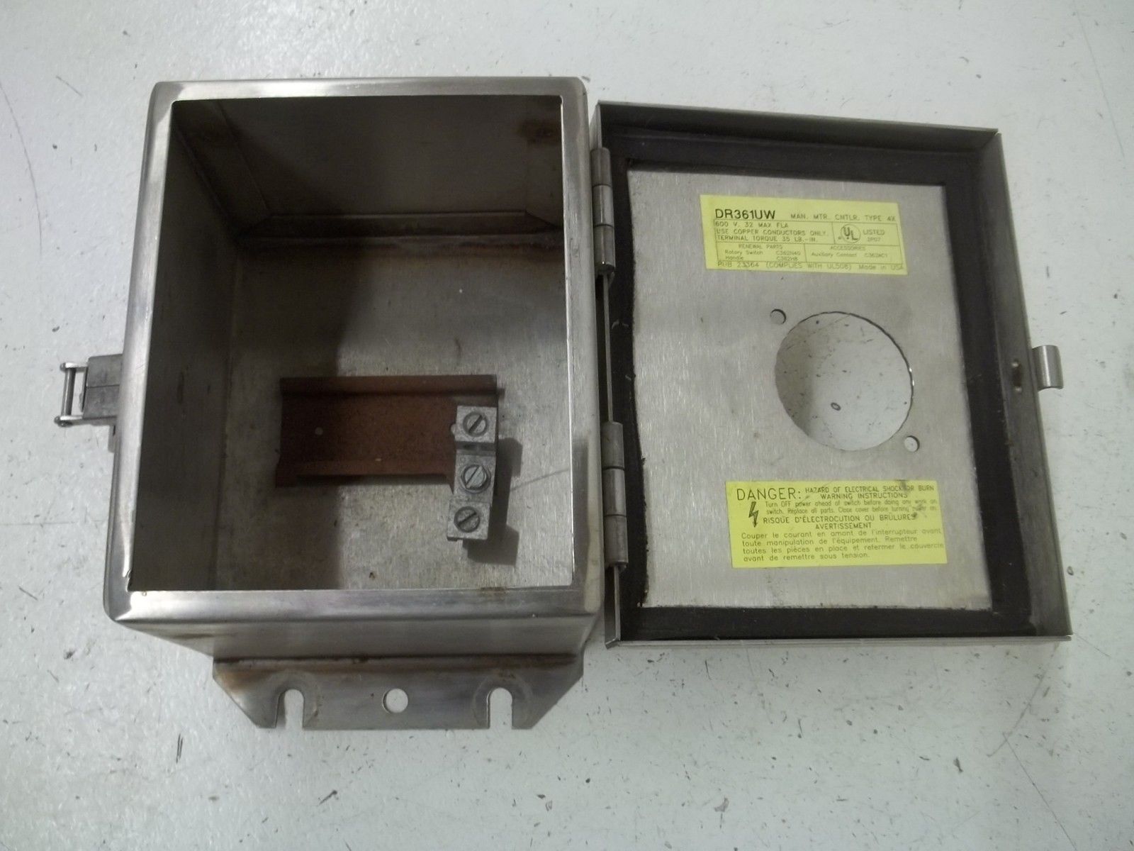CUTLER HAMMER DR361UW DISCONNECT SWITCH UNMP