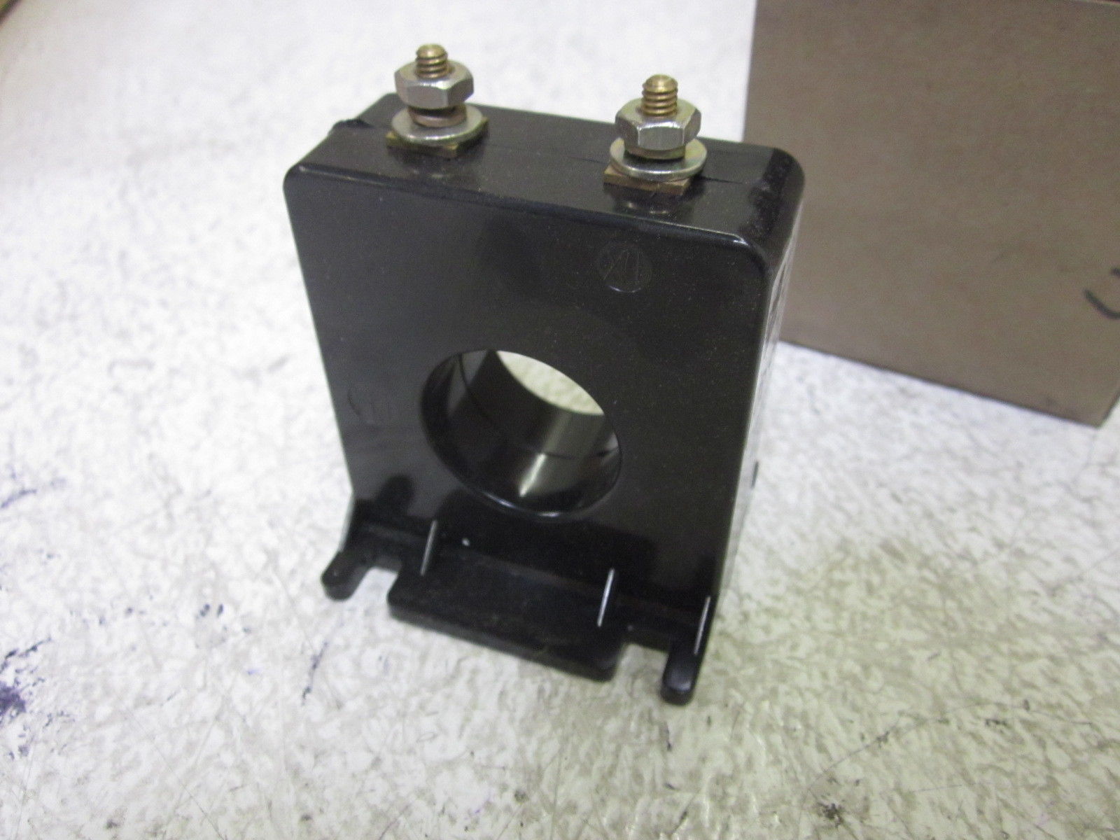 CURRENT TRANSFORMER SFT-101 RATIO 100:5 TRASFORMER  NSMP