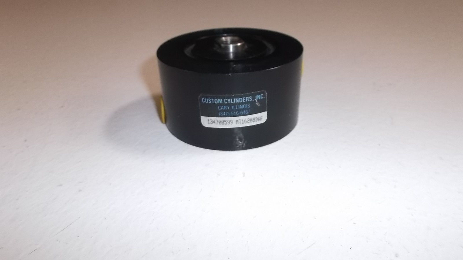 CUSTOM CYLINDERS BORE PNEUMATIC CYLINDER  MT16208DAF UNMP
