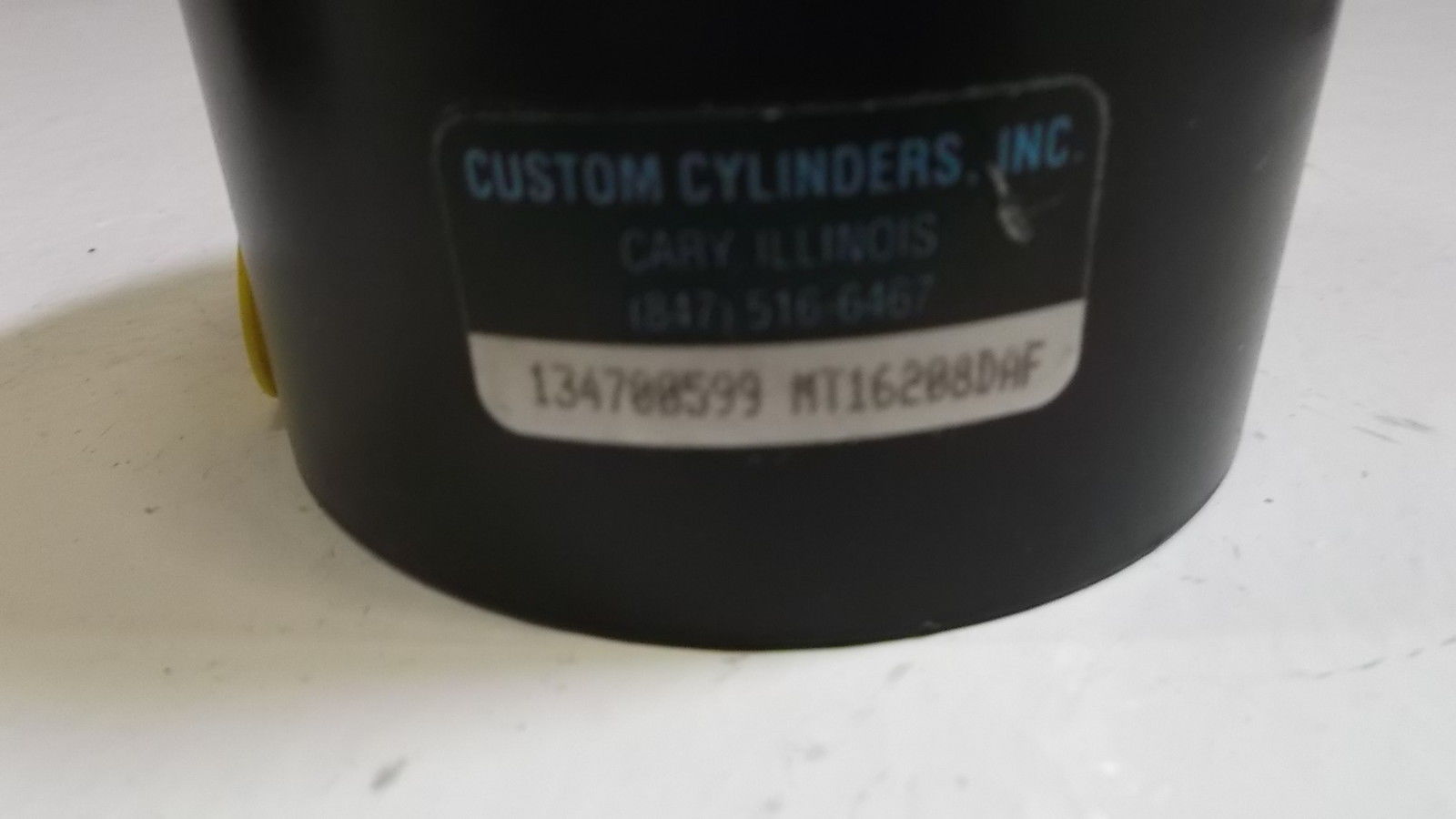 CUSTOM CYLINDERS BORE PNEUMATIC CYLINDER  MT16208DAF UNMP