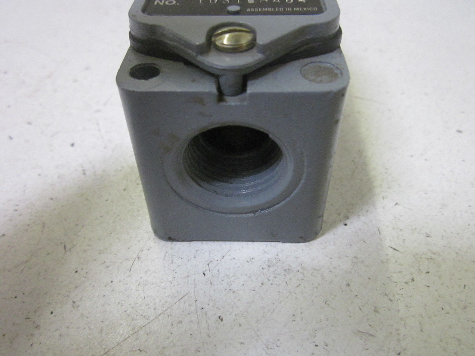 CUTLER HAMMER 10316H484 UNMP