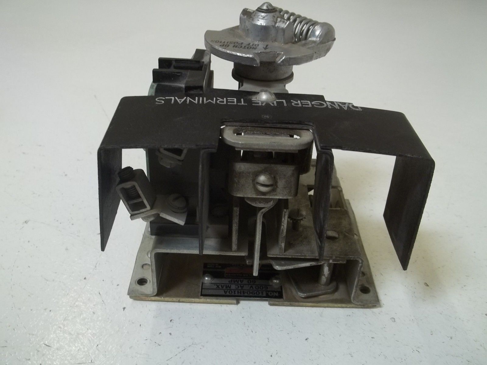 CUTLER HAMMER 10904H10A 600V. AC MAX. 60AMP UNMP