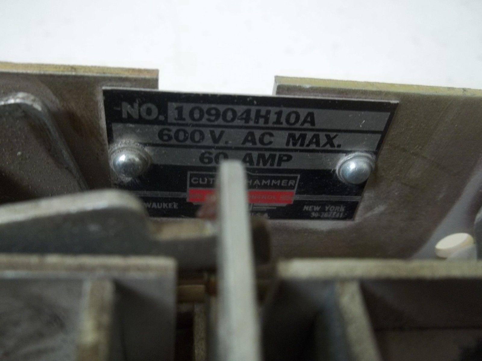 CUTLER HAMMER 10904H10A 600V. AC MAX. 60AMP UNMP