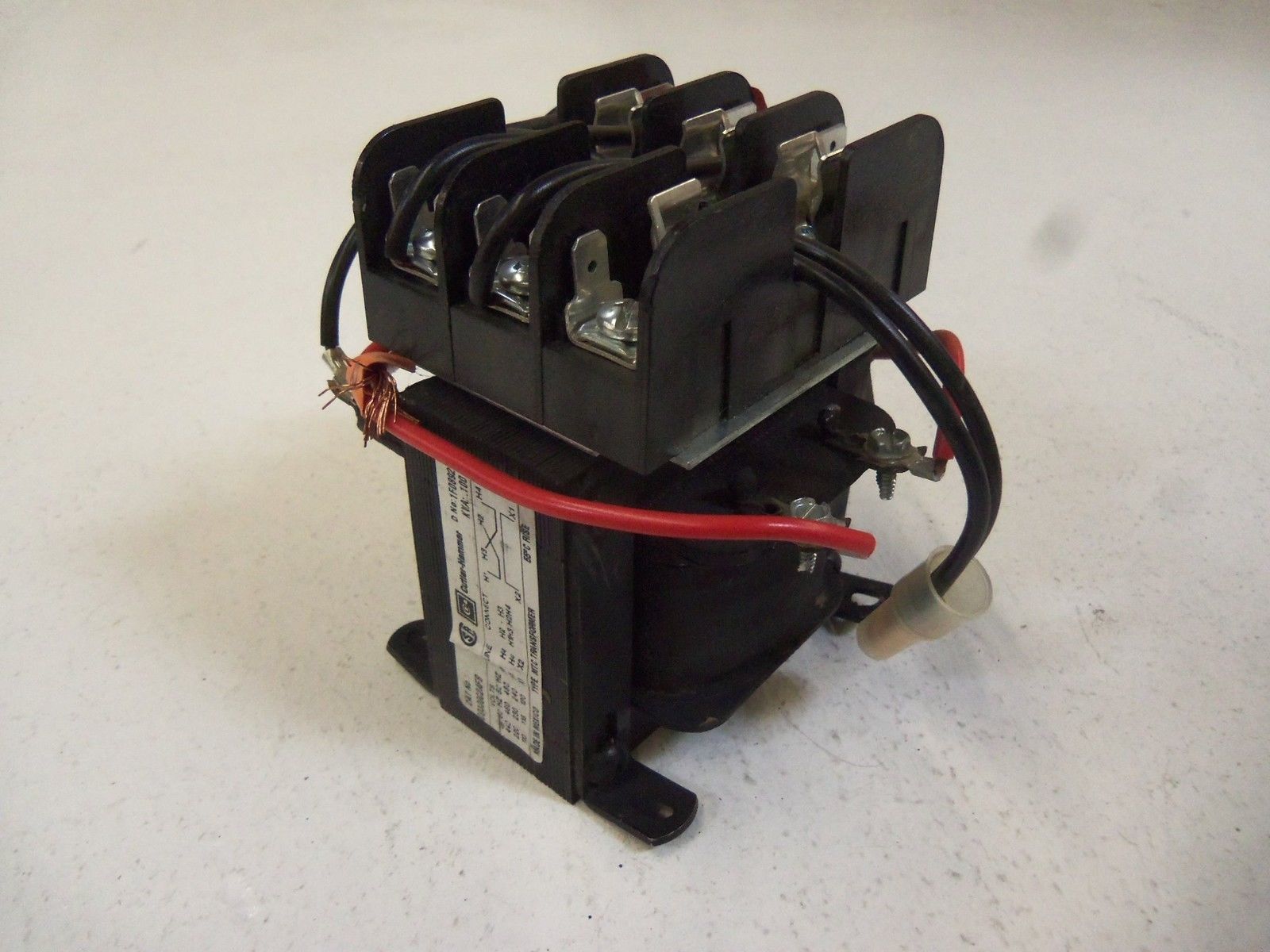 CUTLER HAMMER C0100C2AFB UNMP