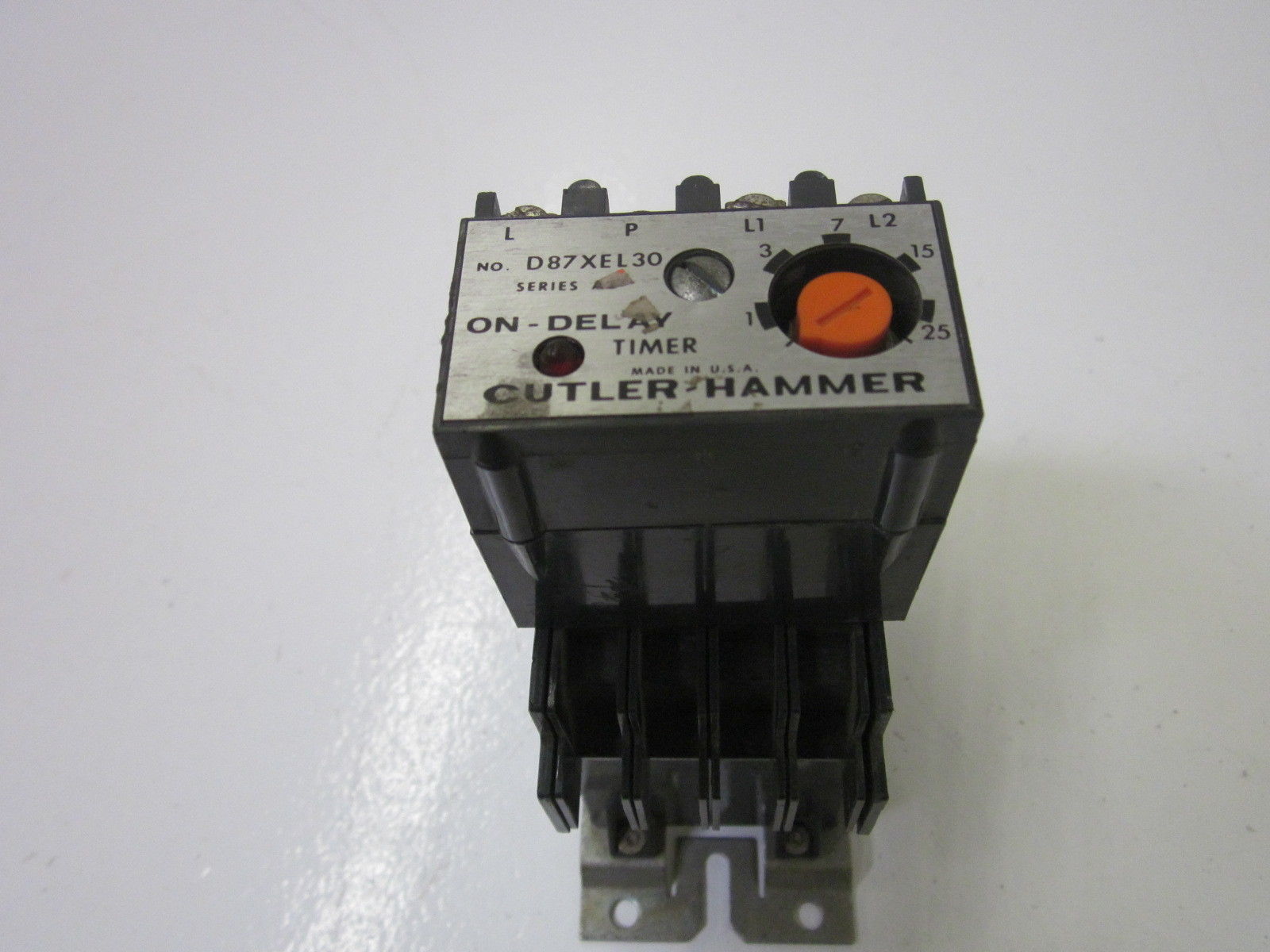 CUTLER HAMMER D87XEL30 UNMP