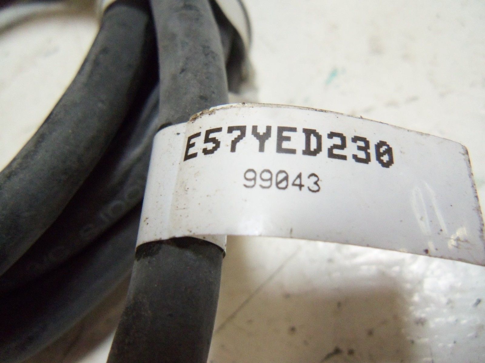 CUTLER HAMMER E57YED230 PROXIMITY SENSOR UNMP