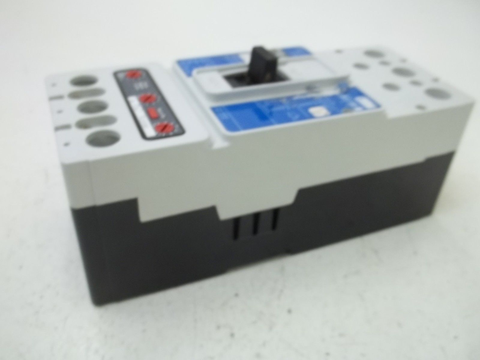 CUTLER HAMMER JDB3150W CIRCUIT BREAKER NSNP