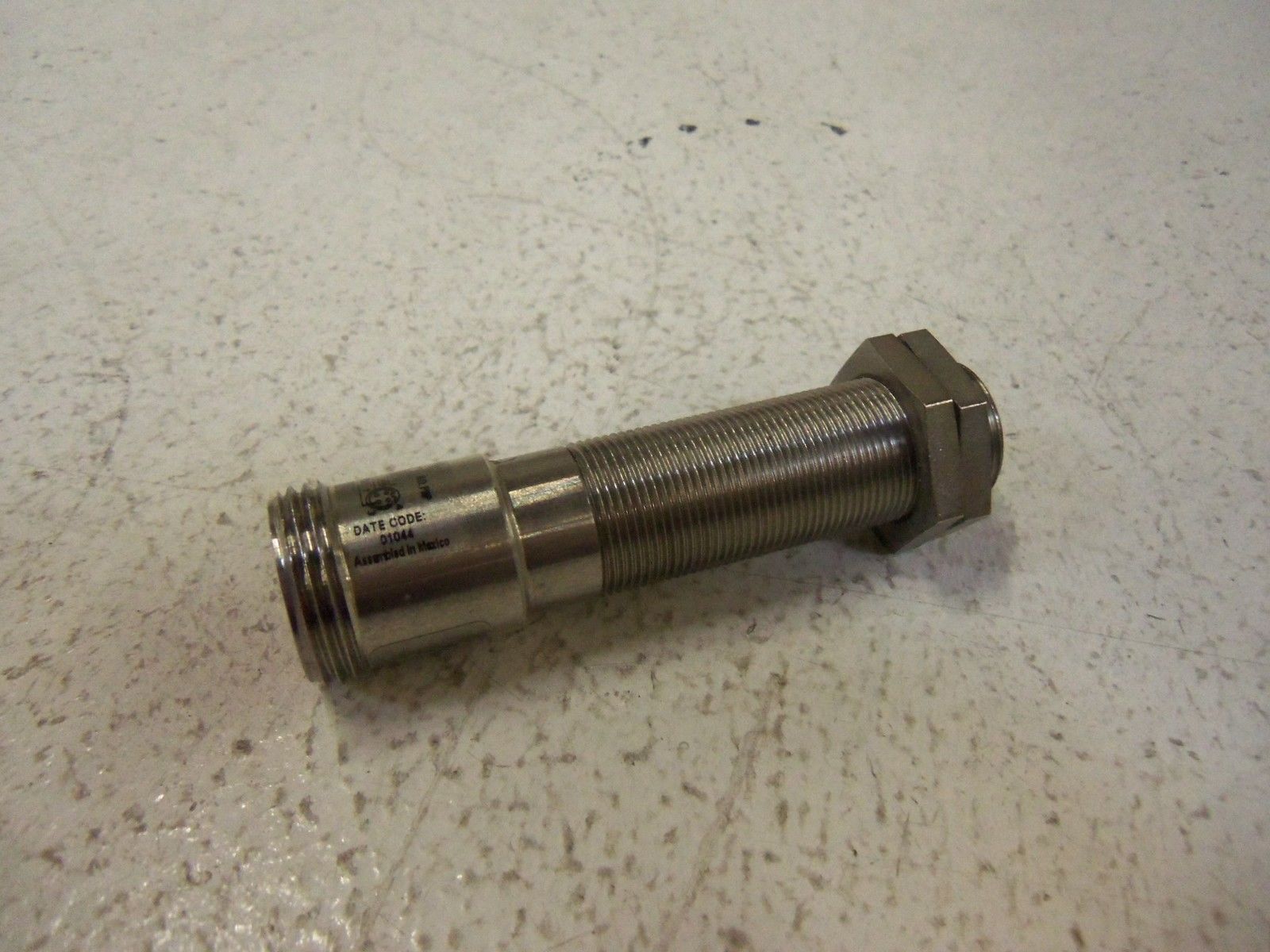 CUTLER HAMMER PROXIMITY SWITCH E57MAL18T111B1 SERIES E1 UNMP