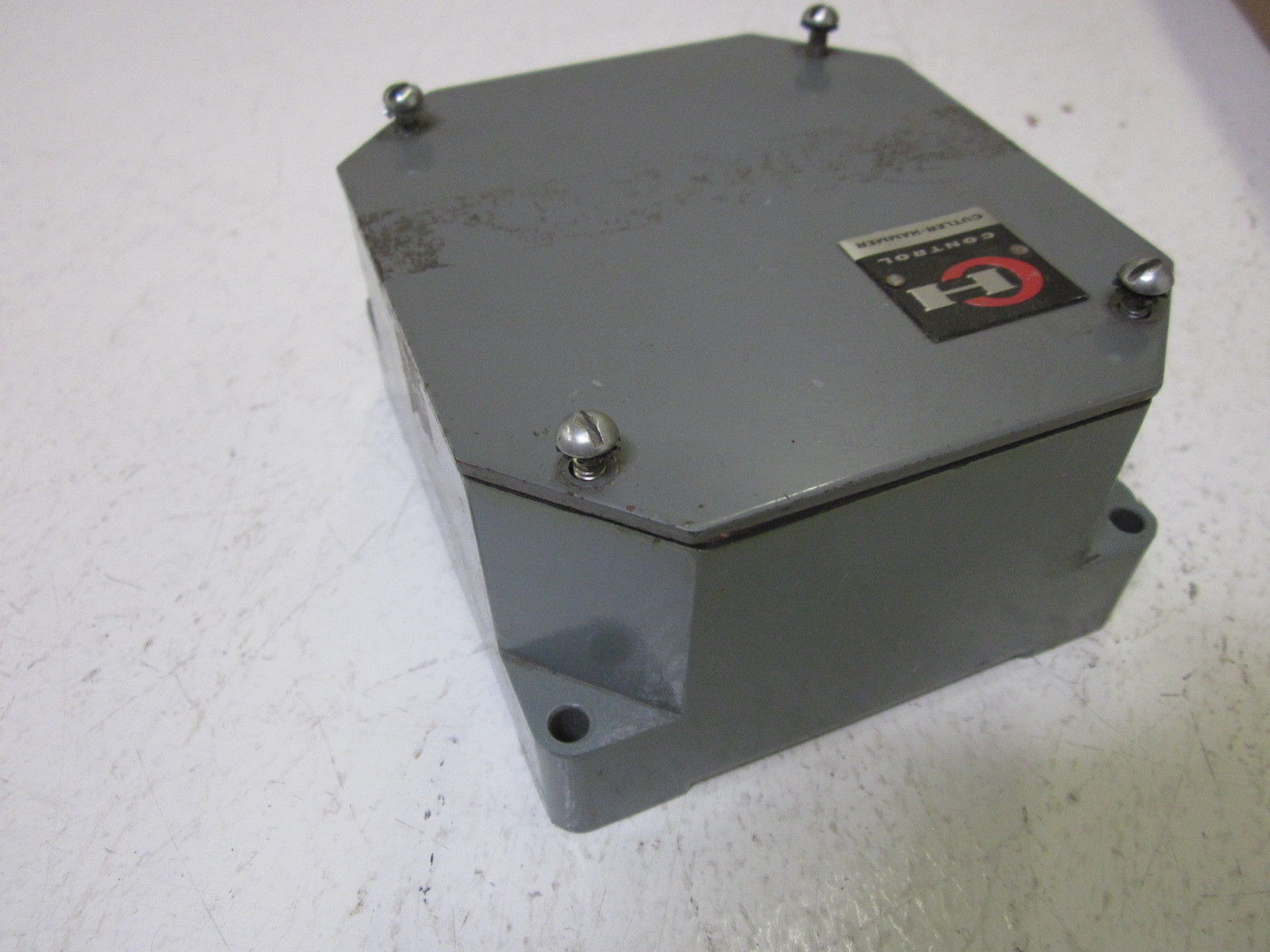 CUTLER HAMMER 10316H155A LIMIT SWITCH UNMP
