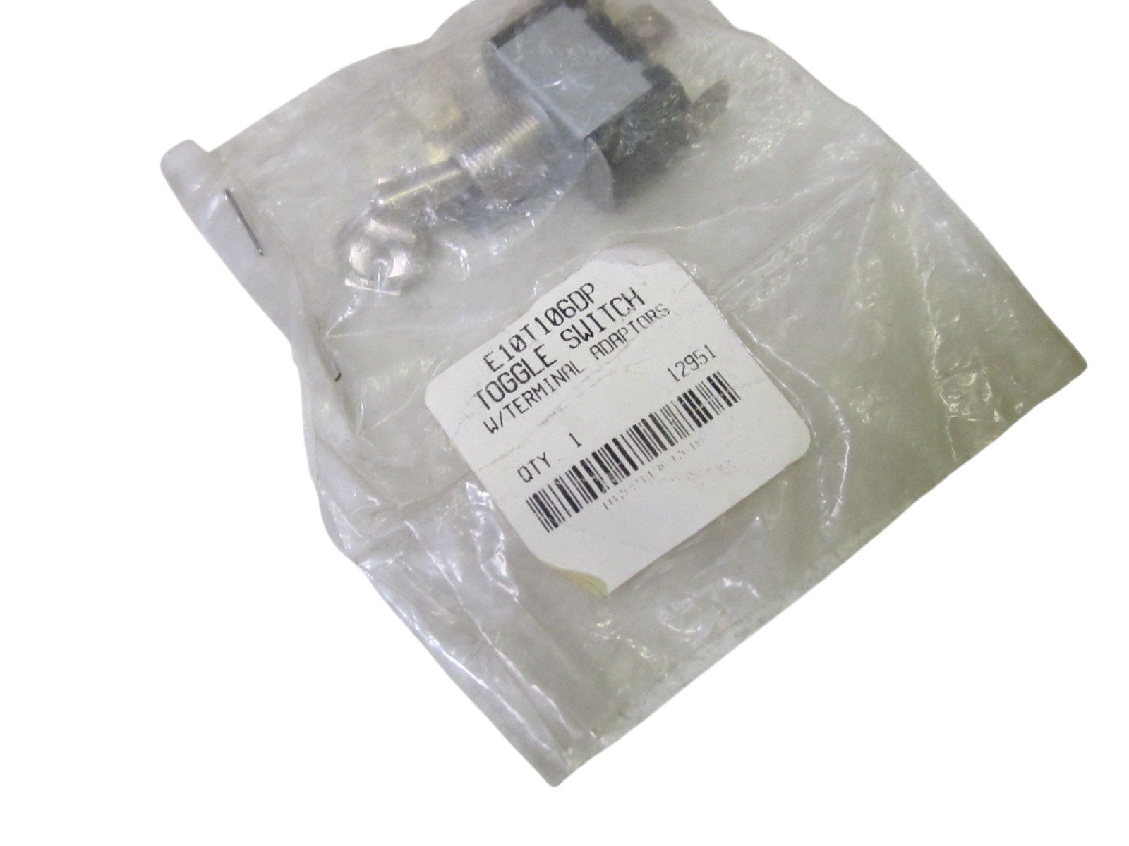 CUTLER HAMMER E10T106DP TOGGLE SWITCH W/ TERMINAL ADAPTERS NSMP