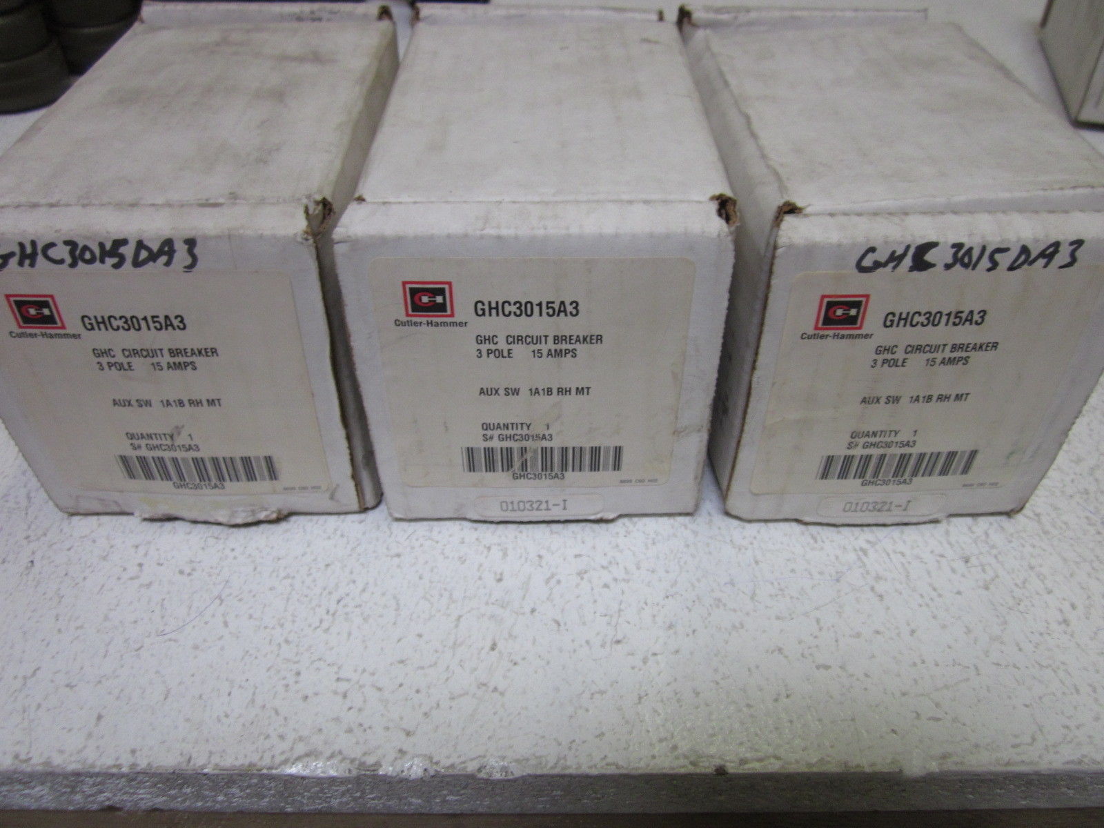 CUTLER HAMMER GHC3015A3 CIRCUIT BREAKER 3 POLE 15AMPS NSMP