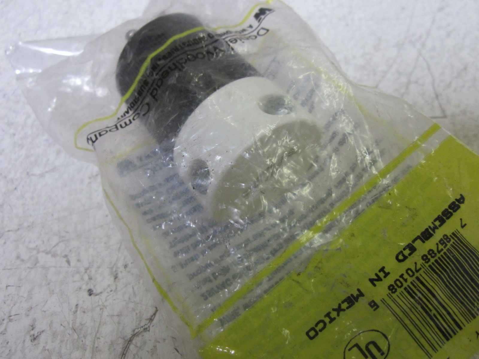 DANIEL WOODHEAD 5666 NEMA 6-15 15A 250V PLUG NSMP