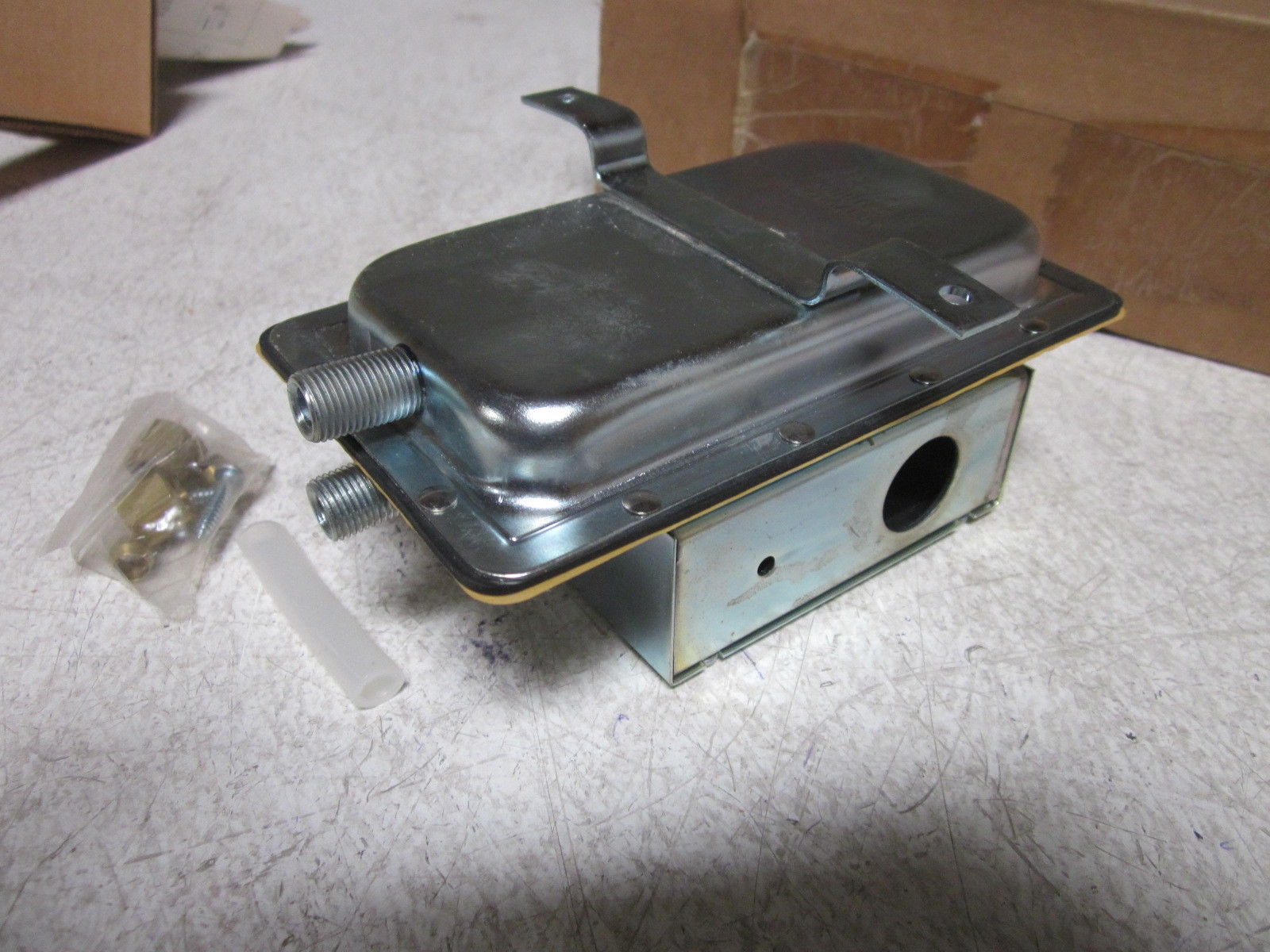 DAYTON 2E462A PRESSURE SWITCH COOLING / HEATING NSMP