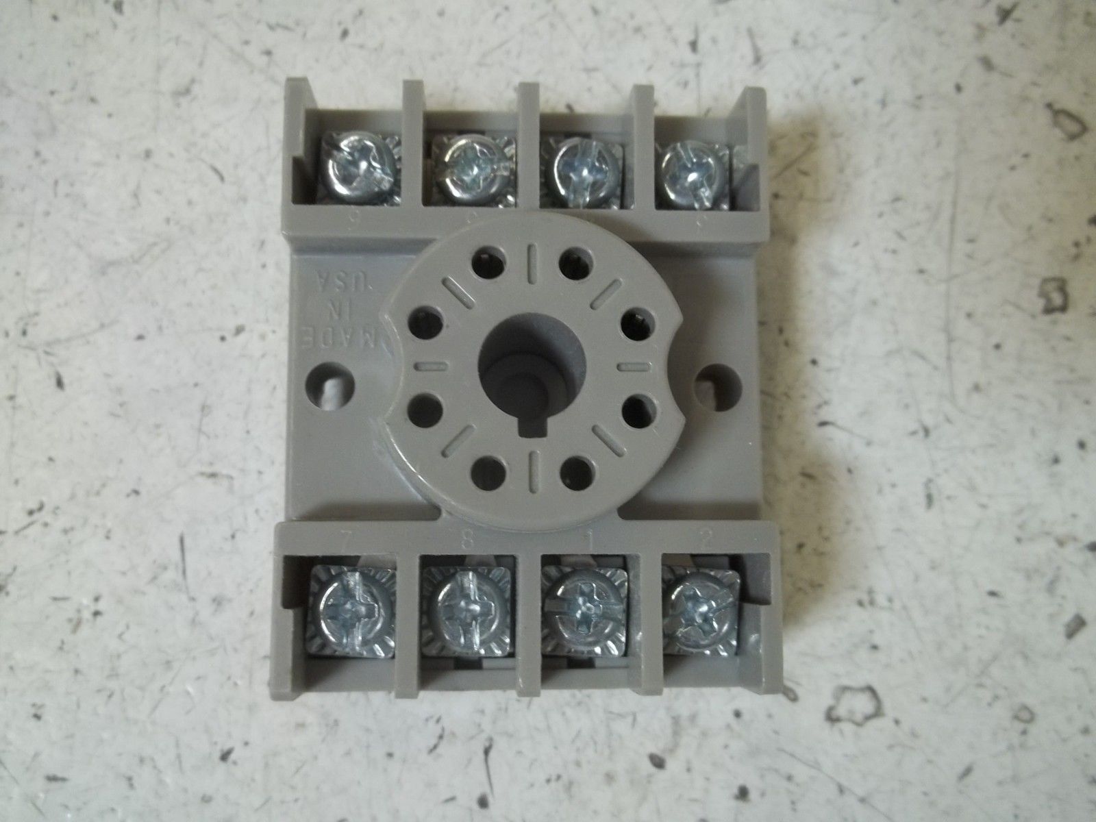 DAYTON 5X852F RELAY SOCKET NSMP
