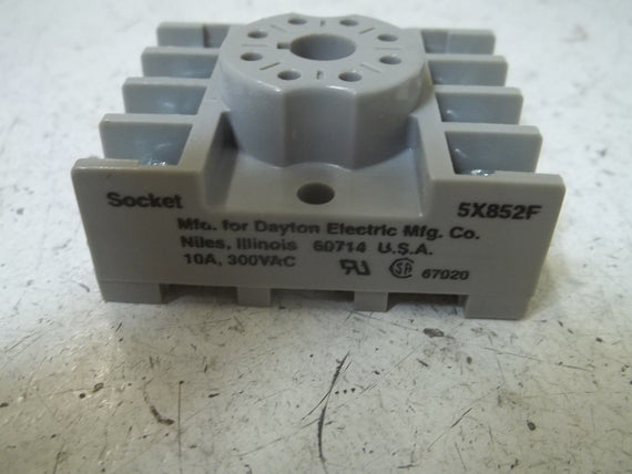 DAYTON 5X852F RELAY SOCKET *NEW IN BOX*