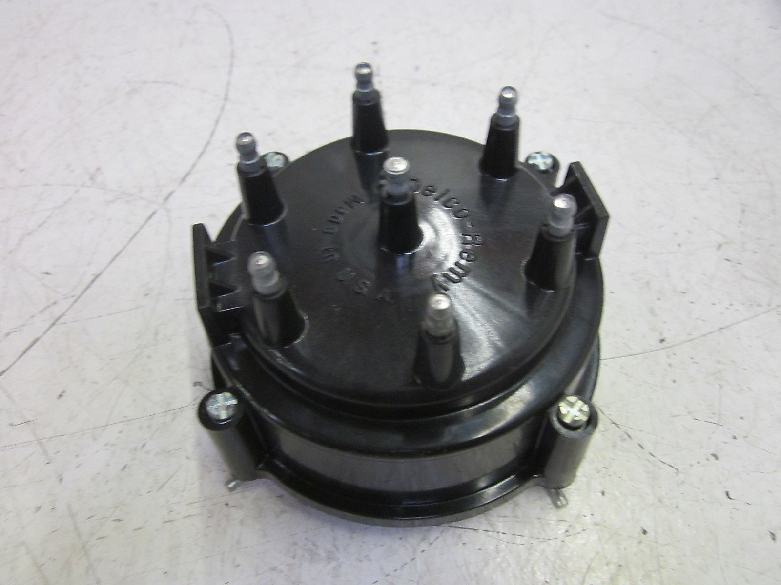 DELCO D332 DISTRIBUTOR CAP  NSMP