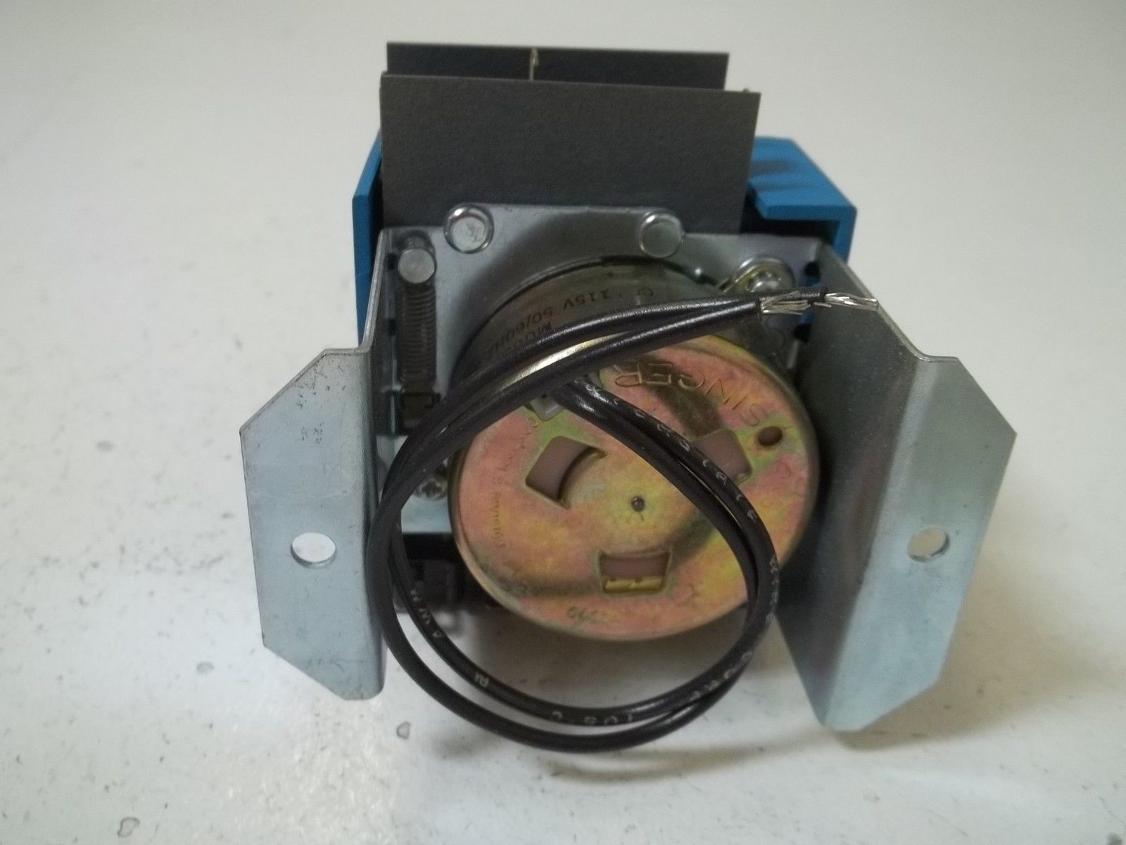 DELTROL CONTROLS 46396-81 MODEL 701-00B CLUTCH SOLENOID 120VAC NSMP