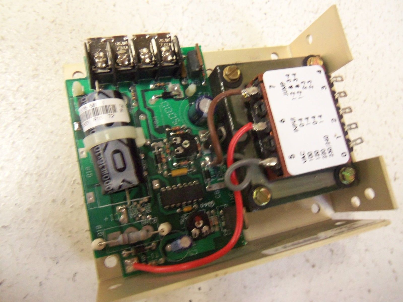 DELTRON W100A POWER SUPPLY UNMP