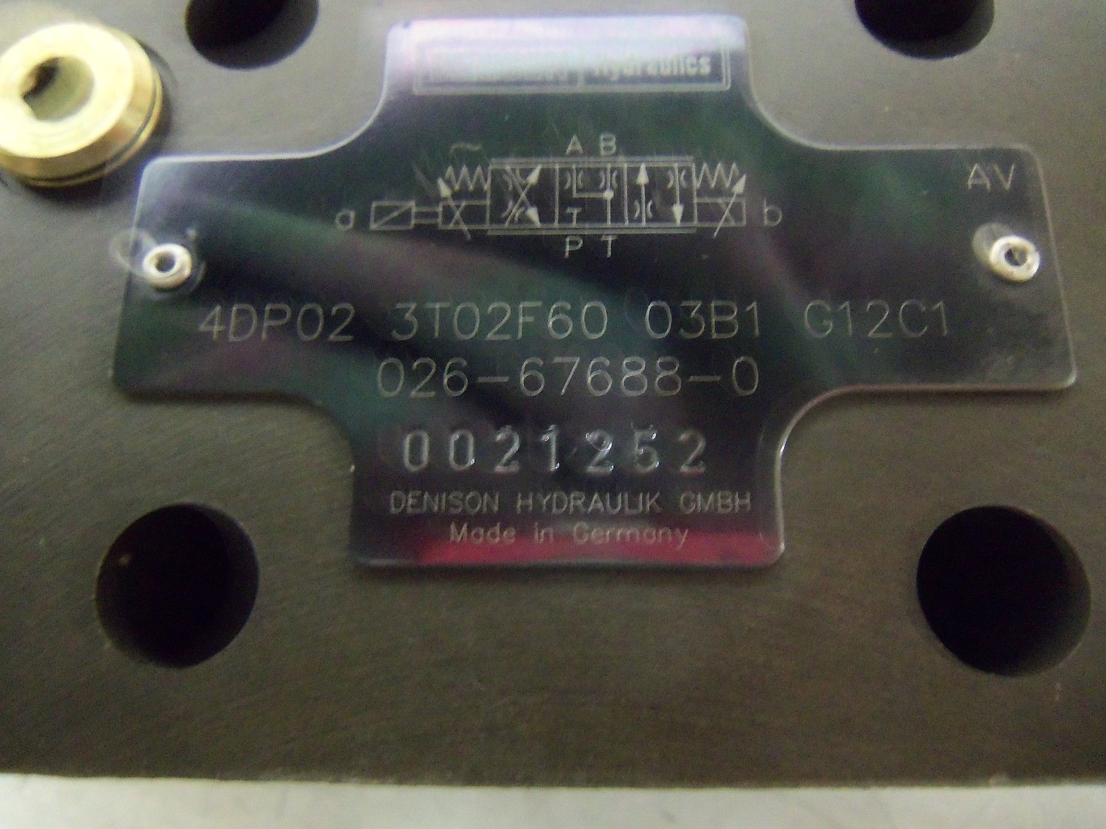 DENISON ADP02 3T02F60 03B1 G12C1 UNMP