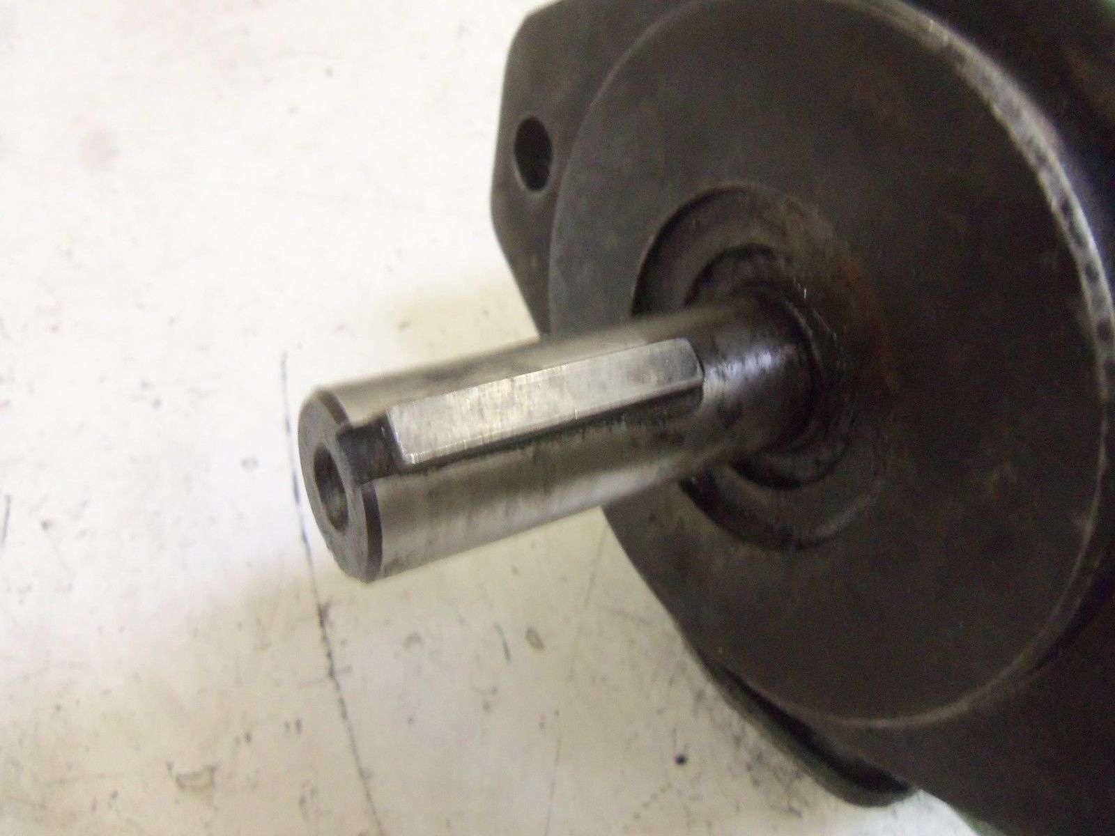 DENISON T6C-031-1R00-B1 MOTOR UNMP