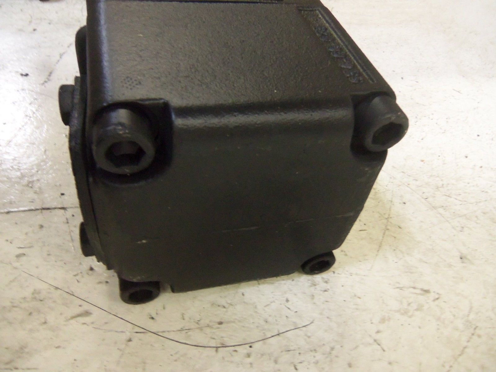 DENISON T7BS-B07-1L03-A100 MOTOR NSNP